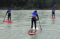 El río Squamish se levanta Paddleboarding