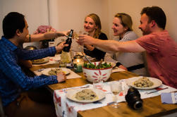 Cena privada vegetariana casera con los locales en Amsterdam