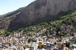 Favela et Tijuca Rainforest Tour en Jeep