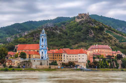 Visita privada desde Viena a Český Krumlov por Durnstein, Melk y el castillo de Rožmberk