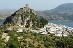 Excursión de un día a La Garganta Verde y Zahara de la Sierra desde Cádiz