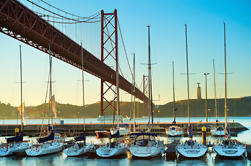 Paseo privado de medio día en el río Tajo desde Lisboa