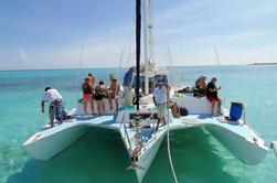 Excursión privada de catamarán y snorkel en Cozumel