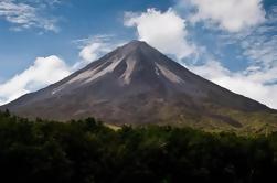 Arenal vulkaan Hike en Hot Springs Tour van La Fortuna