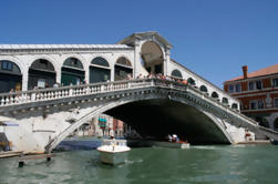 Tour en grupo pequeño: Lo mejor de Venice Walking Tour y Grand Canal Water Taxi Ride