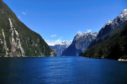 Excursión de un día completo a Milford Sound desde Queenstown