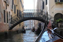 Walking Tour of Hidden Venice and Iconic Gondola Ride