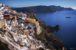 Private Guided Tour of Traditional Santorini