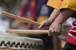 Japanische Taiko Trommel Lektion in Kyoto