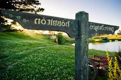 The Lord of the Rings Hobbiton Movie Set Tour from Auckland including Private Transfer