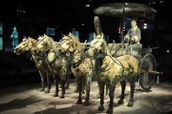 Tour en grupo pequeño: guerreros de terracota, banquete de bolas de masa hervida y espectáculo de la dinastía Tang en Xi'an