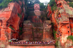 2-Day Private Tour of Leshan Grand Buddha and Emei Shan including Monastery Stay