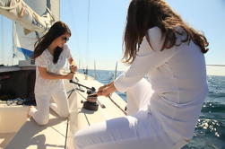 Piccolo gruppo lezione di vela a Barcellona