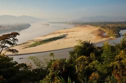 Excursão de um dia em Triângulo Dourado de Chiang Rai, incluindo Cruzeiro no Rio Mekong e Aldeia do Tribo do Monte