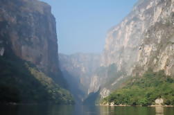 Pontos de vista e cruzeiro para Sumidero Canyon de Tuxt