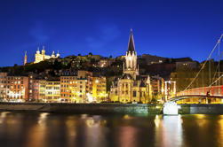 Lyon by Night: Electric Bike Tour med mat smaker