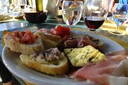 Dégustation de vin dans un château du 12ème siècle dans la campagne toscane