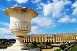 Versailles Roundtrip Transfer from Paris