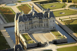 Vaux-le-Vicomte Small-Group Tour from Paris with Optional Candlelight Dinner