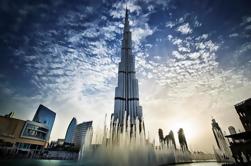 2-Day Tour Burj Khalifa 124 ° Piano, Tramonto Con Cena Safari and Sand Boarding