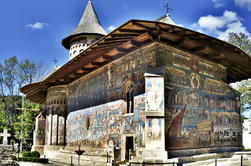 5 Días Descubren los Monasterios Pintados de la Unesco