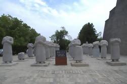 Xi'an West Route Private Tour: Famen Tempel und Qianling Mausoleum