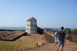 Tour Privado: Fort Aguada, Reis Magos, Playa de Calangute, Playa de Anjuna y Playa de Vagator