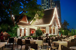 Thai Dinner and Dances Op Sala Rim Naam Restaurant in Bangkok