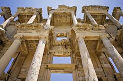 Visita privada de Ephesus incluyendo la casa de la terraza y el templo de Artemis del puerto de Kusadasi