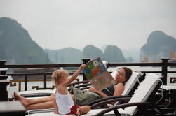 3 días de escapada a la legendaria bahía de Halong en Calypso Cruiser de Hanoi