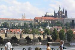 Excursión a pie del castillo de Praga incluyendo entradas