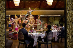 Private Thai Dinner en Dance Sala Rim Naam Restaurant in Bangkok