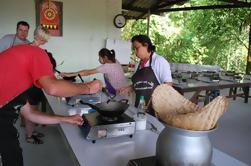 Clase de la escuela de cocina tailandesa de Ya en Krabi